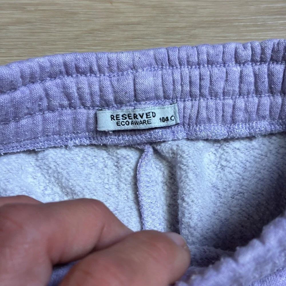 Reserved Kids Lavender Joggers Sweatpants 3/4T - Picture 2 of 5